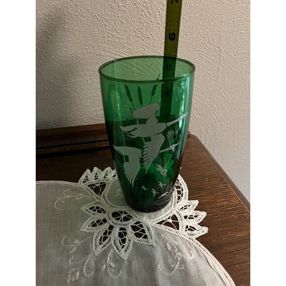 Emerald Green Geese and Cattail Tumbler Glass - Picture 4 of 5